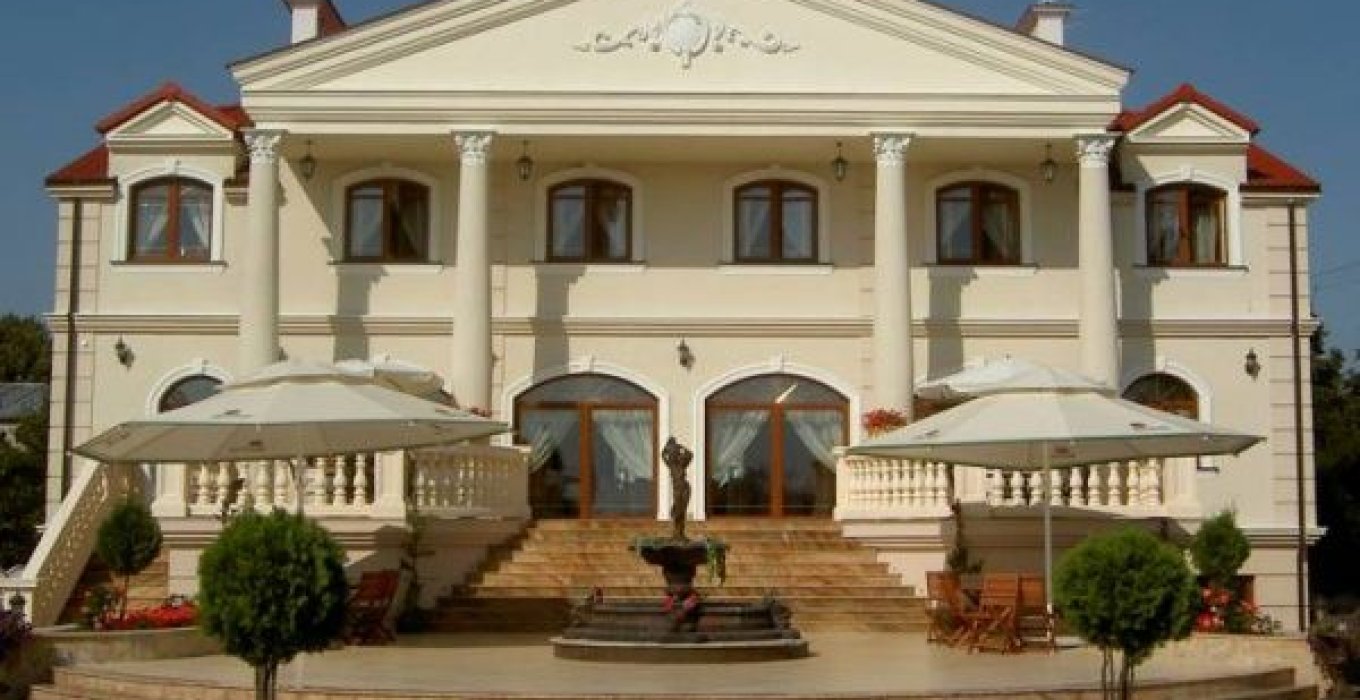 Hotel Akropol - zdjęcie 1 