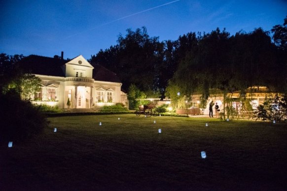 Dworek Grzebienisko - sale weselne Grzebienisko 