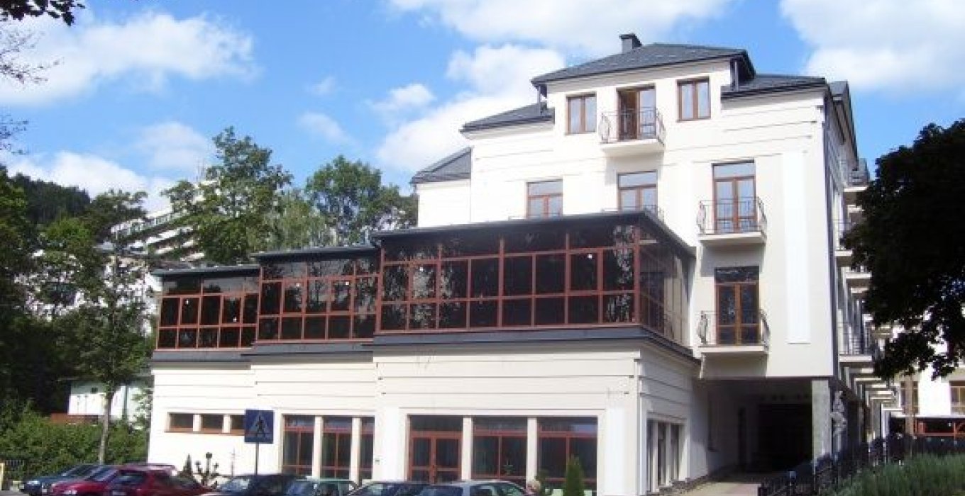 Hotel Renesans - zdjęcie 1 