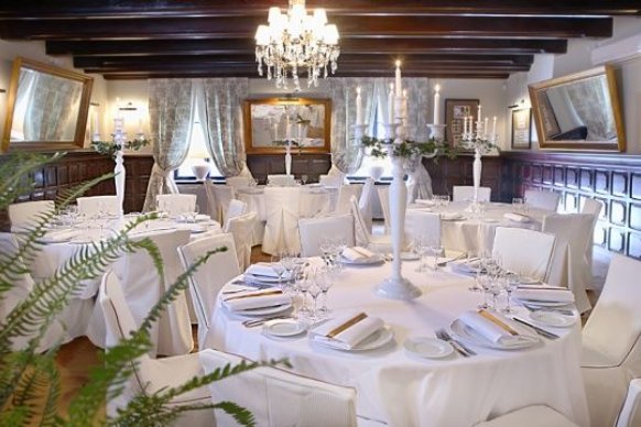 Dom Restauracyjny Krokodyl - sale weselne Warszawa 