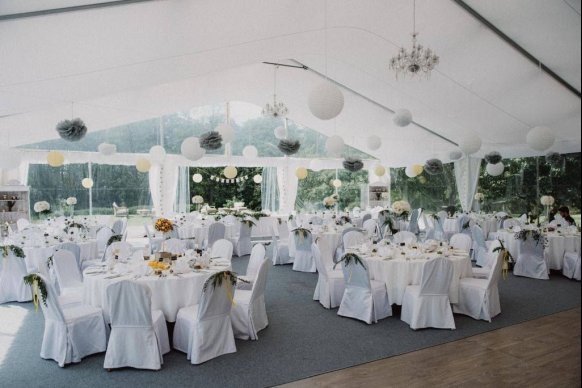 Wesele w ogrodzie Jaworowego Dworu - sale weselne Trębki Nowe 