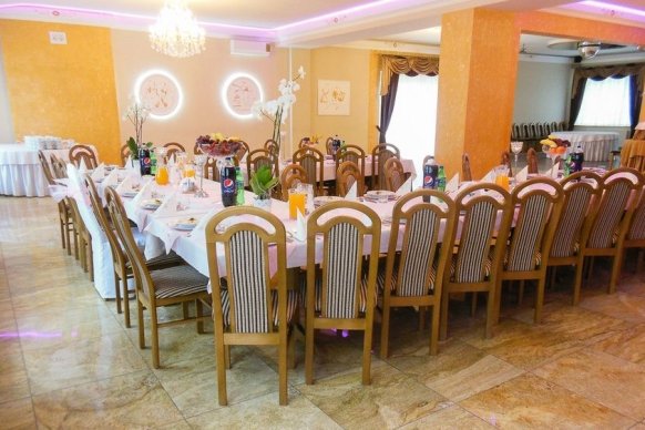 Ośrodek Wypoczynkowo-Szkoleniowy Łapino - sale weselne Czapielsk 