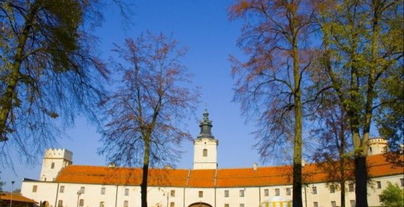 Hotel Podklasztorze - zdjęcie 1 