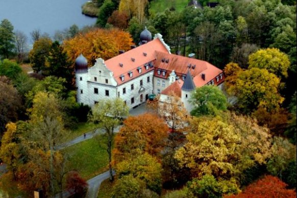 Zamek Tuczno Centrum Konferencyjno-Wypoczynkowe - sale weselne Tuczno 