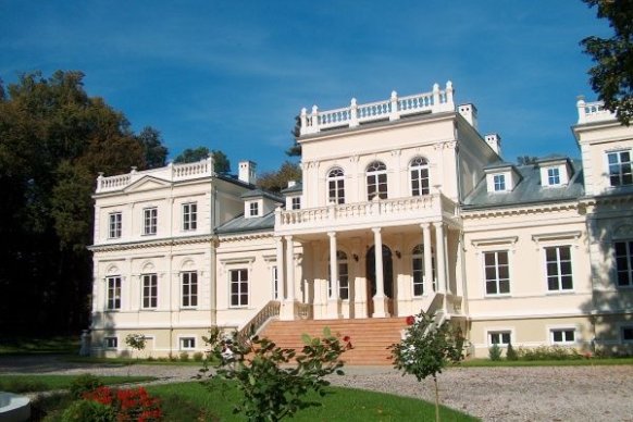 Pałac Chojnata - sale weselne Biała Rawska 