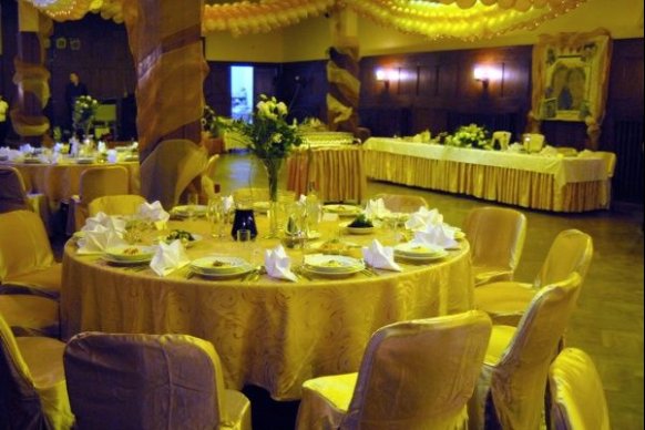 Sala Ułańska w Zabytkowym Stadzie Książ - sale weselne Wałbrzych 