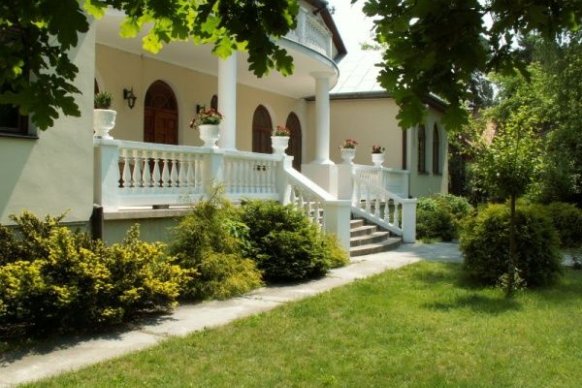 Dwór pod Kasztanami - sale weselne Józefów 