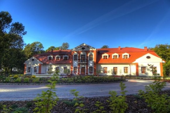 Dwór Polski - sale weselne Potworów 