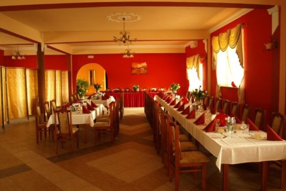 Anson - sale weselne Niepołomice 