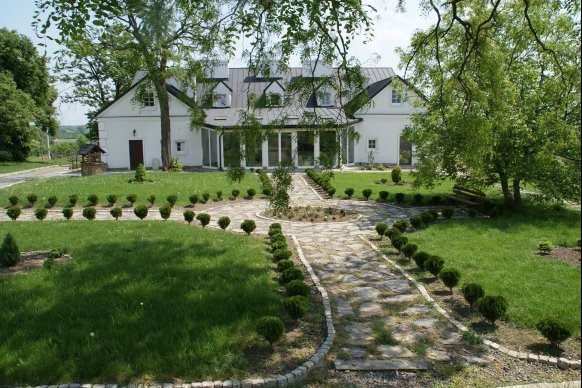 Dwór na Wichrowym Wzgórzu - sale weselne Przybysławice 