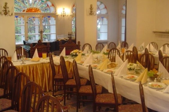 Restauracja Dom Gościnny - sale weselne Kraków 