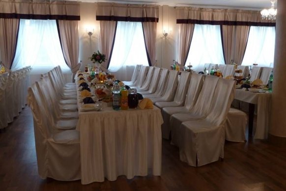 Sosnowy Dworek - sale weselne Suków 