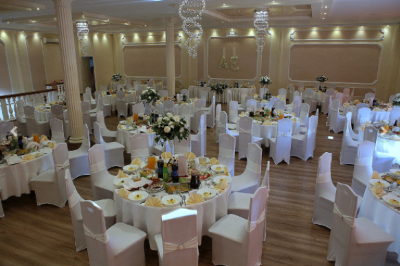 Młoda Para - sale weselne Starachowice 