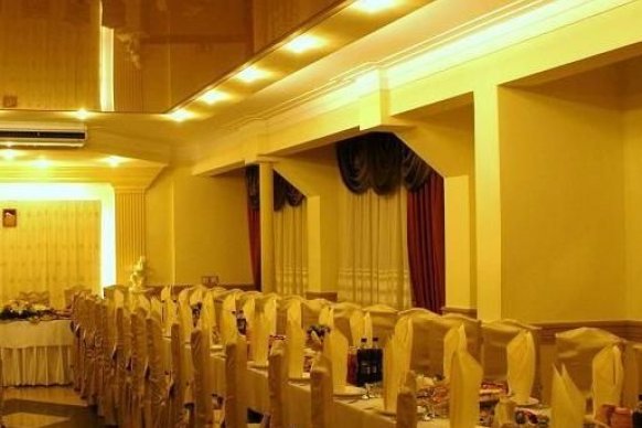 Dom Bankietowy BACCARA - sale weselne Błędów 