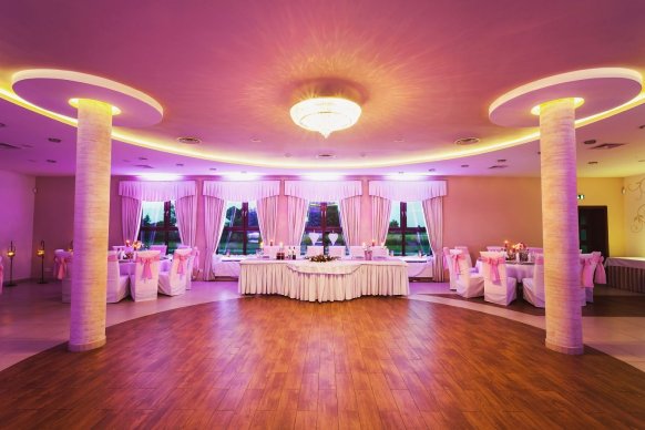 Biała Akacja Resort & Business - sale weselne Prudnik 