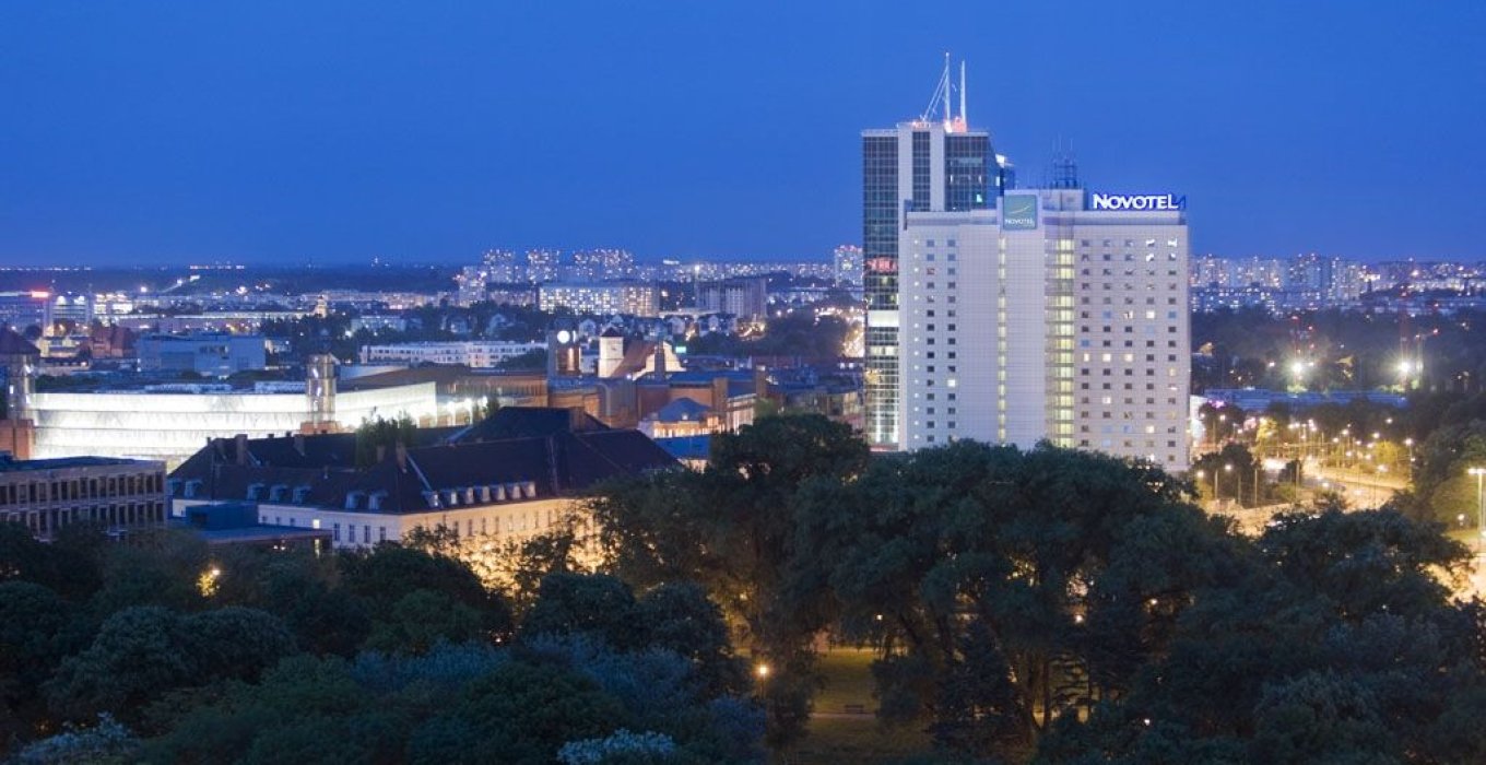 Novotel Poznań Centrum - zdjęcie 1 