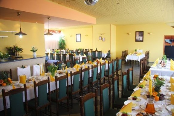 Restauracja Dom Przyjęć Zachęta - sale weselne Szczecin 