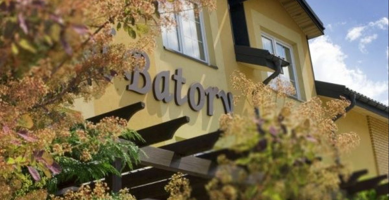 Hotel Batory - zdjęcie 1 