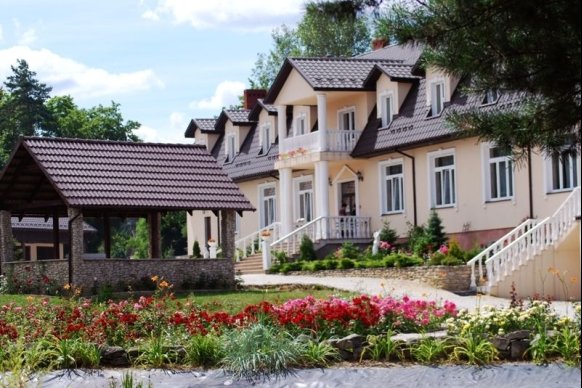 Dworek na Wymysłowie - sale weselne Kije 