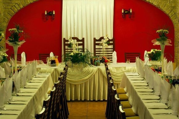 Piwnice Pod Calvadosem - sale weselne Strzyżów 