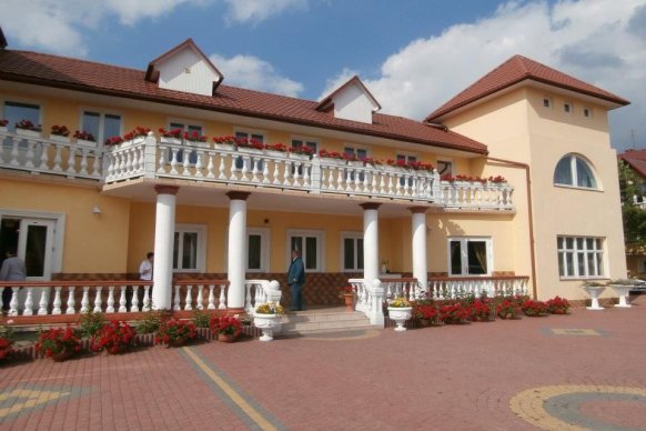 Dom Weselny w Majdanie Sieniawskim - sale weselne Adamówka 