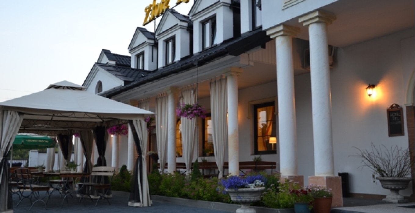 Hotel & Restauracja Złote Runo - zdjęcie 1 