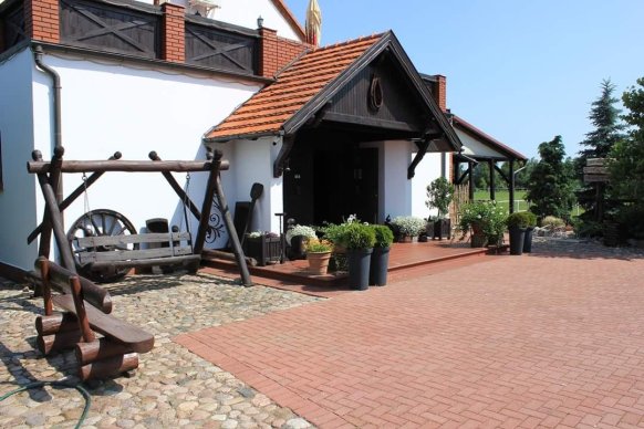 Hotel Karczma Stara Stajnia - sale weselne Pleszew 