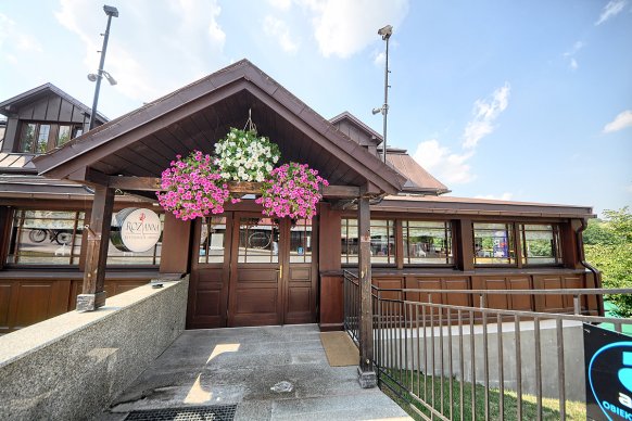 Pensjonat i restauracja Rozanna - sale weselne Nałęczów 