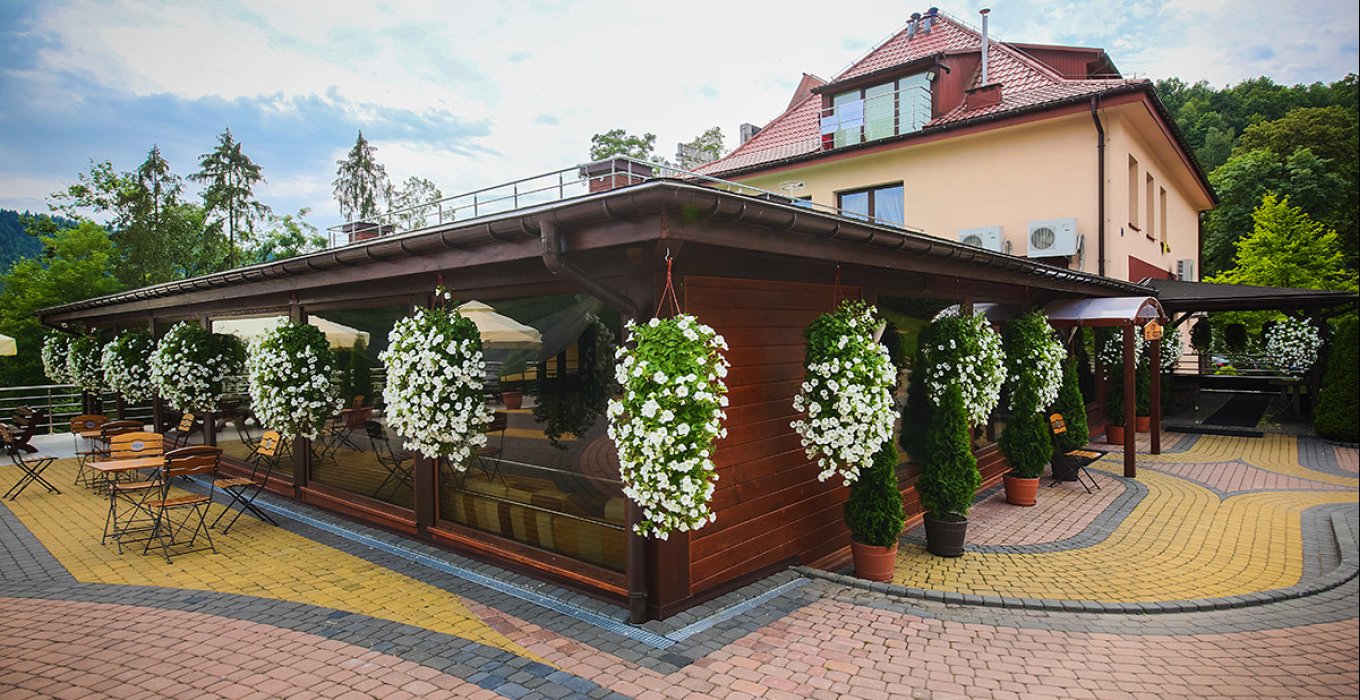 Hotel Łaziska - zdjęcie 1 